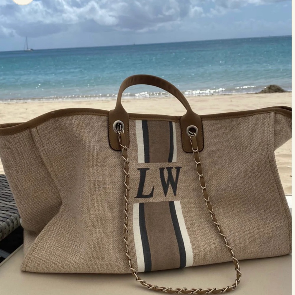 Lily & Bean The Lily Canvas Weekender Soft Fawn Jumbo Tote Bag JG Initials NWT - Picture 13 of 16